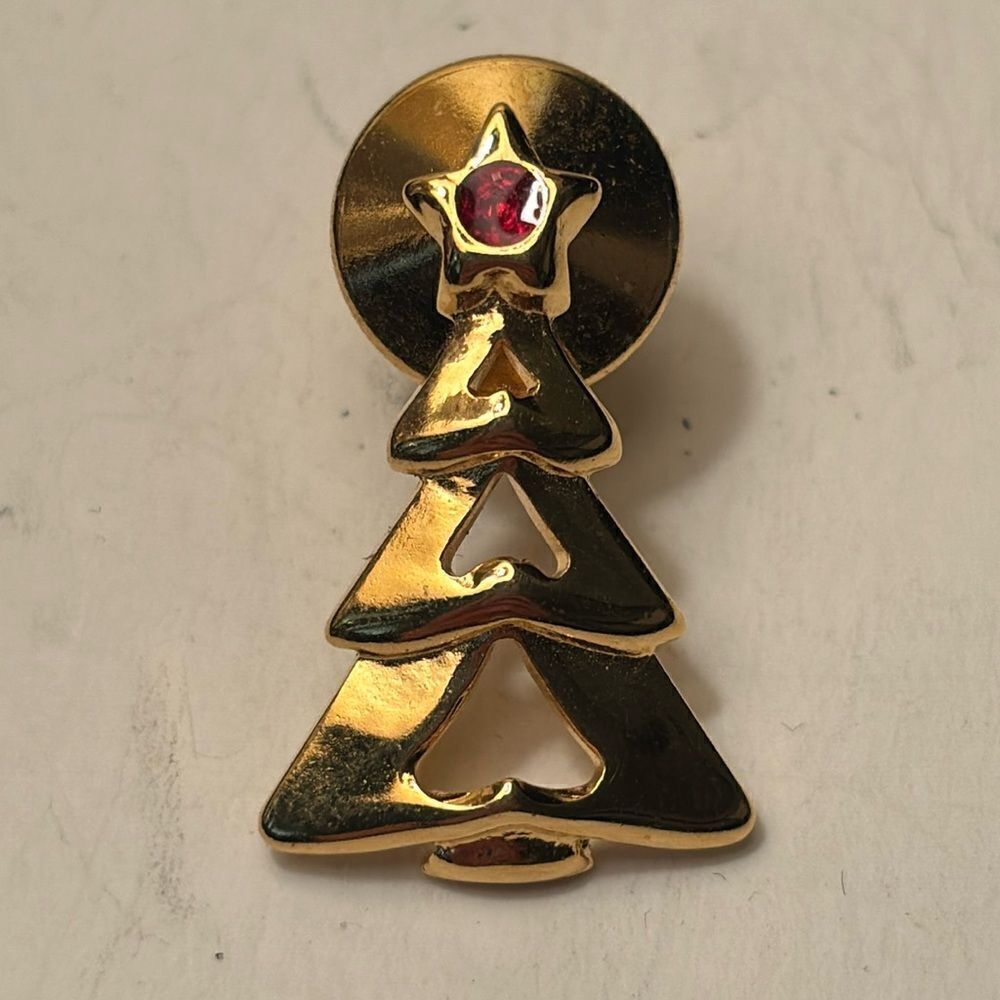 Vintage Gold Tone And Red Rhinestone Christmas Tree Shaped Lapel Pin